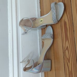 Betsey Johnson Skyla Holographic Heels